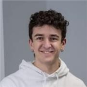 Graphic Designer che offre lezioni di Photoshop